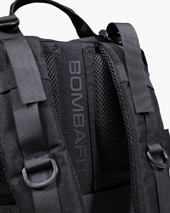 Zaino Sportivo 35L Axion - Black Edition