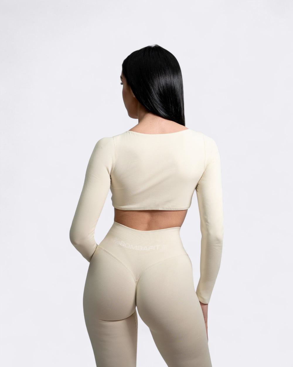 Elevate Long Sleeve - Beige - Bombafit