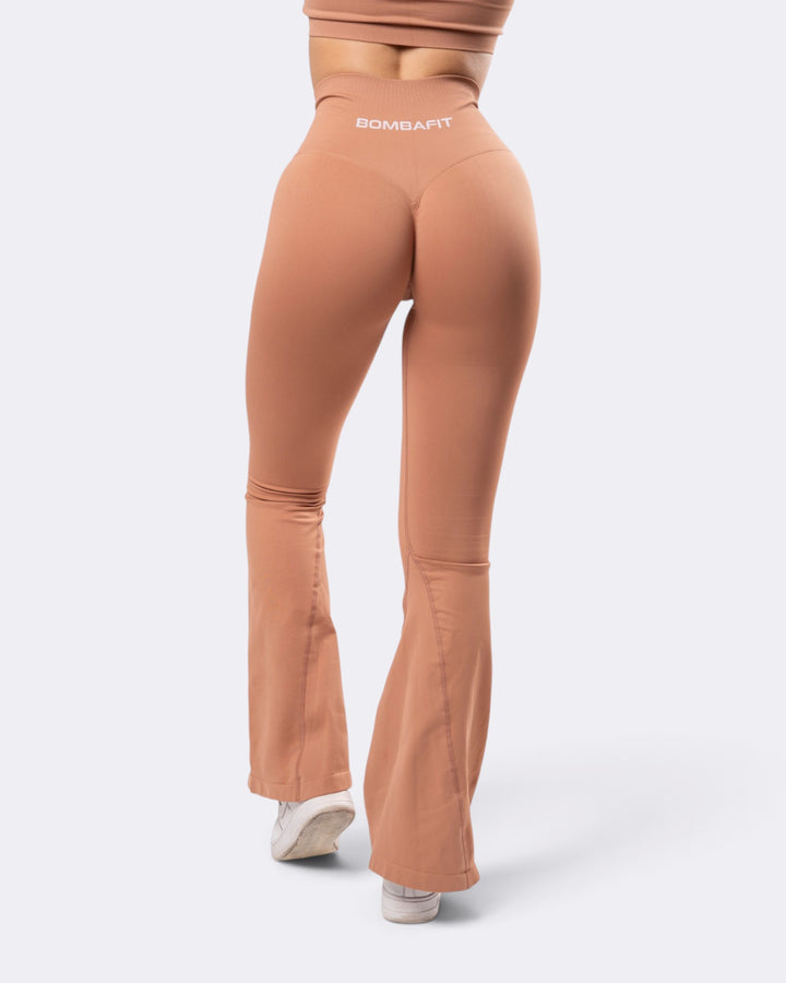 Leggings Oasis Flare Push Up Seamless - Mocha Mousse