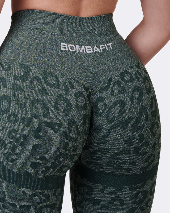 Oasis Leggings Push Up Leopard - Verde Scuro