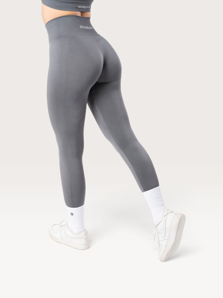Leggings Bombafit Comfort Seamless color grafite a vita alta con effetto push-up e vestibilità avvolgente