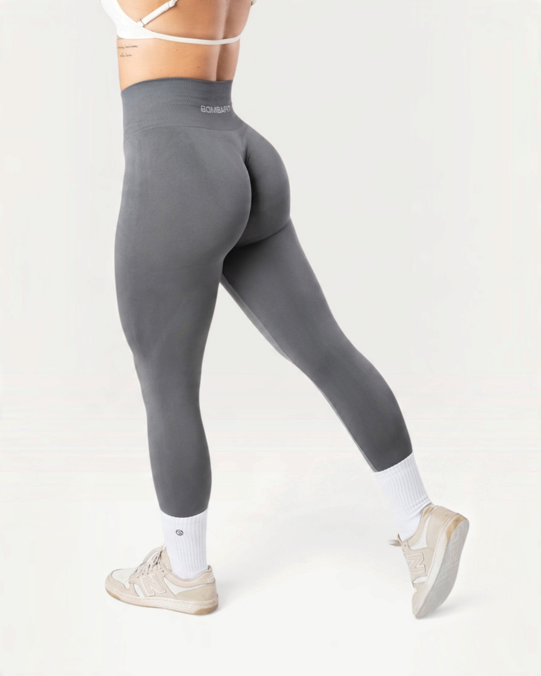 Leggings Bombafit Everyday Seamless color grafite a vita alta con design senza cuciture per allenamento